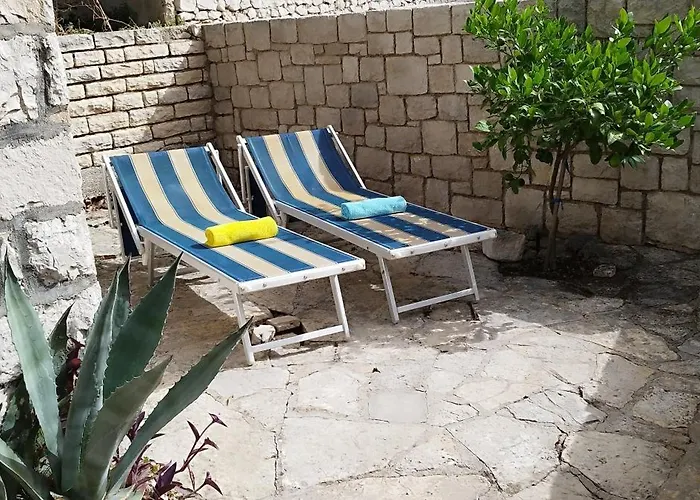 By The Sea Apartman Primošten